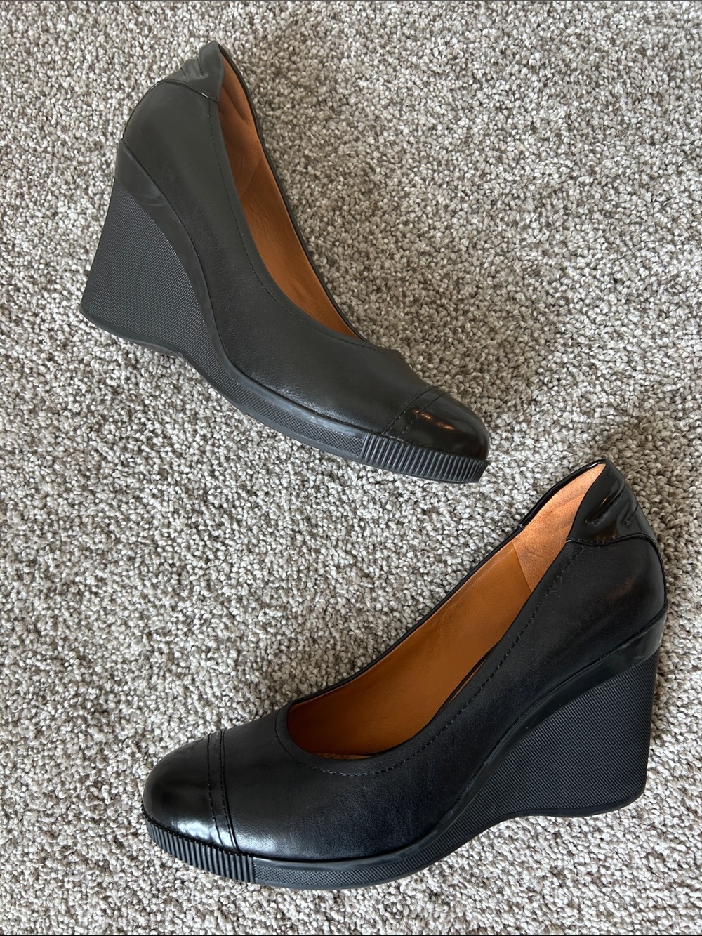Geox Respira Black Leather Wedge Pumps with Cap Toe